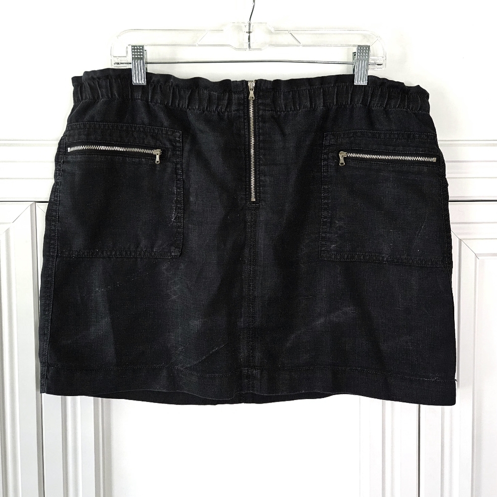 Lou & Grey Black Mini Skirt with Zipper Details